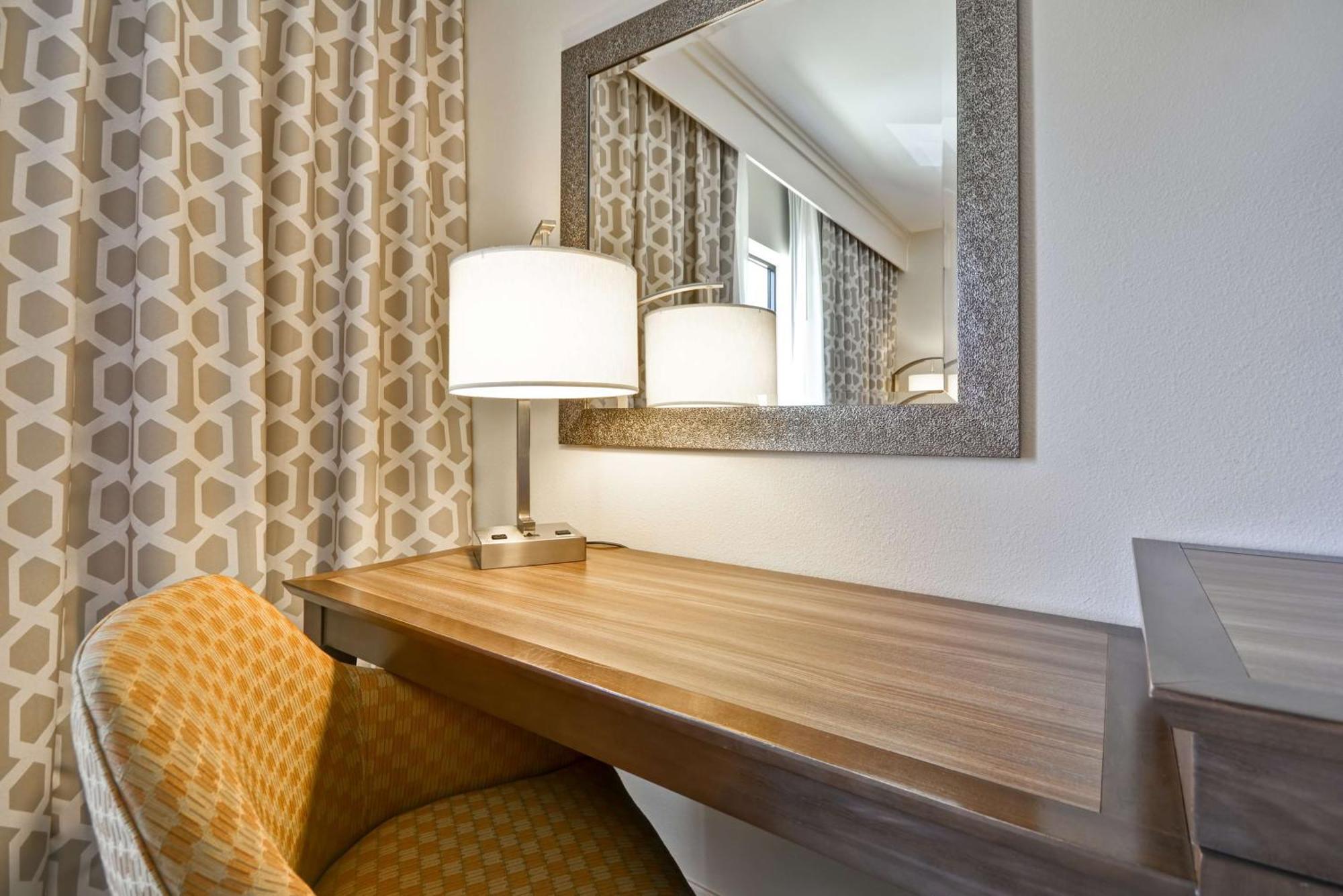 Hampton Inn & Suites Dallas/Plano-East Extérieur photo