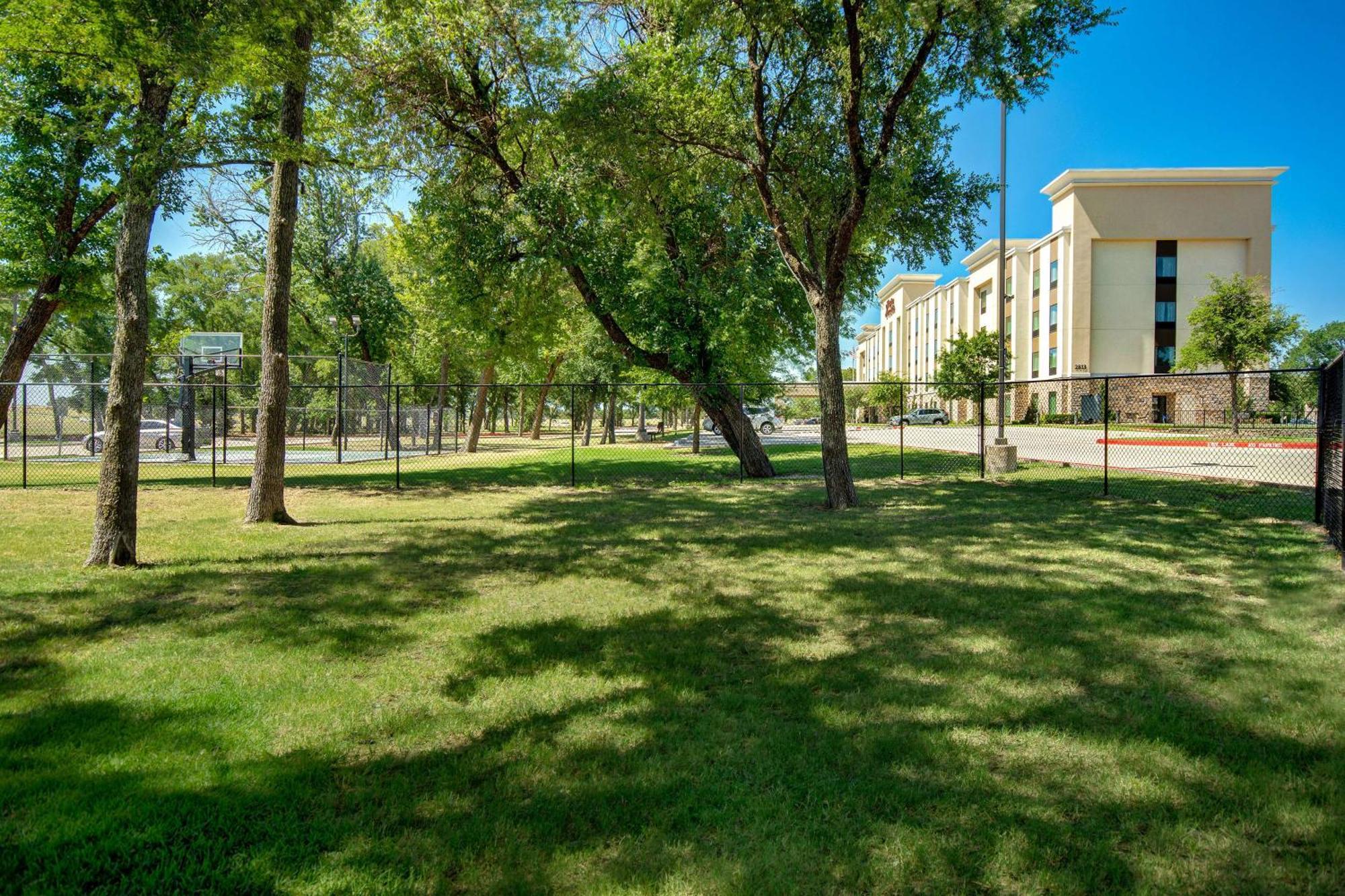 Hampton Inn & Suites Dallas/Plano-East Extérieur photo